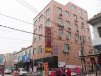 Fengqiu Yixiao Homeland Hotel