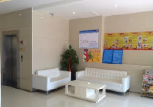 Longzhou Jinmingzhu Business Hotel