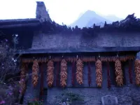 Xiangyun Hotel Hotel dekat Taoping Qiang Village