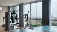 Luminor Hotel Jemursari by WH فنادق في Tenggilis Mejoyo