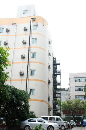 7 Days Premium (Yibin Daguan Tower Cuipingshan Park Branch)