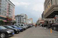 Sunnydate International Hotel (Mudanjiang Railway Station Branch) - parking