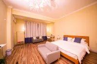 丹霞山燕子呢喃依山民宿