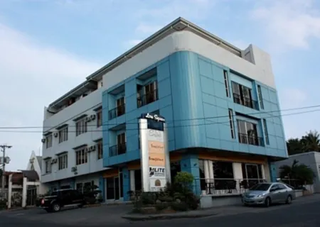 Soledad Suites Отели в г. Тагбиларан