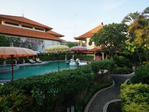 Royal Tunjung Hotel & Villa Legian