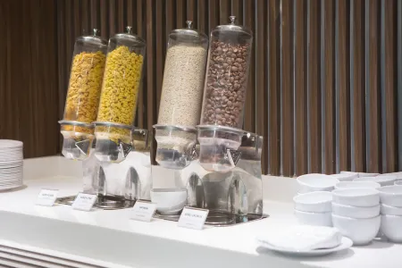 Holiday Inn Express Jakarta International Expo