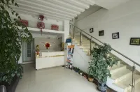 盤錦果實商務賓館 - 2 星級