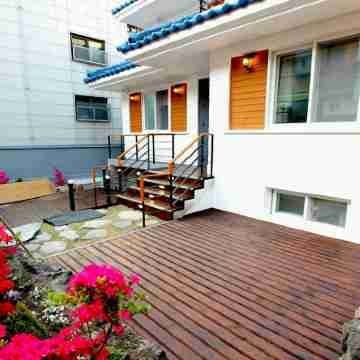 Guesthouse K Hotel Exterior