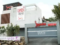 Ignis Drive in Motel Jeju Hotels near Geumsungdang