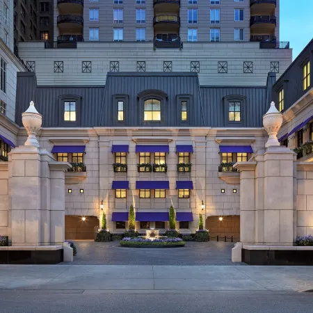 Waldorf Astoria Chicago