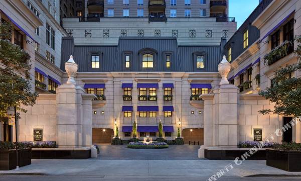Waldorf Astoria Chicago