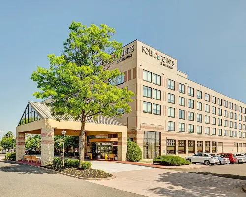 Four Points by Sheraton Philadelphia Airport Hotels near Wachovia Center