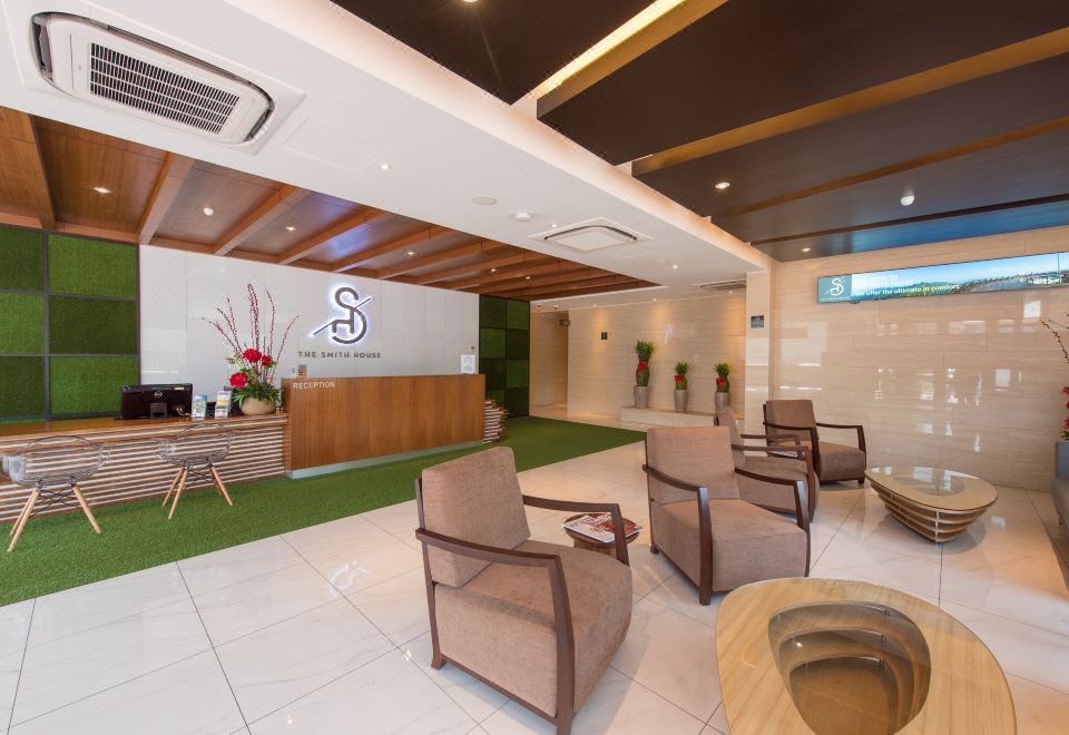 더 스미스 하우스 로비
