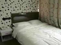 上海棉花糖时尚宾馆 - 温馨大床房