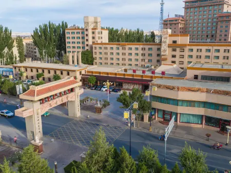 Dunhuang Hotel Отели в г. Дуньхуан