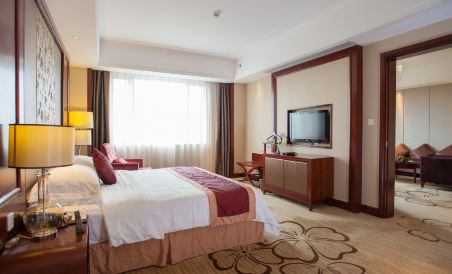 Ramada Plaza by Wyndham Shaoguan City Centre - Housity