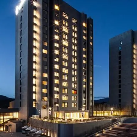 Bloomvista Hotel & Conference Отели рядом с достопримечательностью «Галерея Shigan Toki»