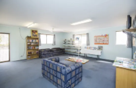 大四湯斯維爾門户假日公園