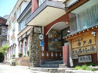 Hotel Iwatoya Hotel di Myoko