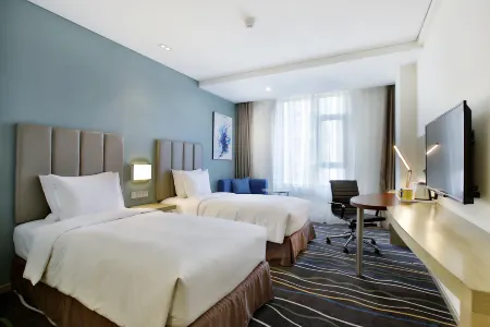 Holiday Inn Express Langfang Park View