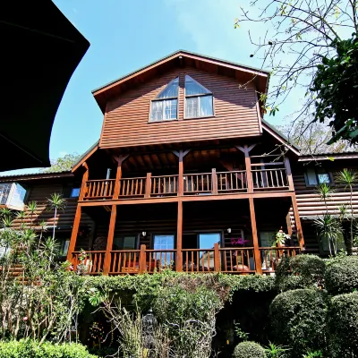 Sun Moon Lake Full House Resort Отели рядом с достопримечательностью «Канатная дорога над озером Солнца и луны»