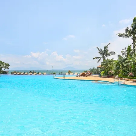 Huidong Biguiyuan Shili Silver Beach Ocean Star Scenic Resort Apartment