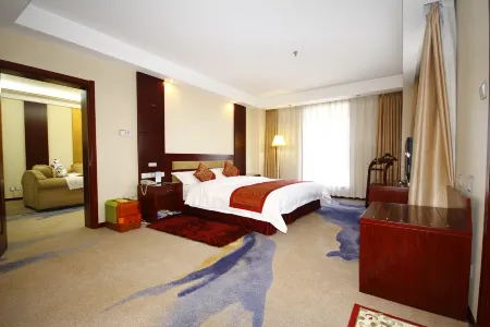 Heze Heping Hotel Отели рядом с достопримечательностью «Heze University North Campus»