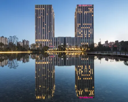 ハルビン松北融創クラウンプラザホテル ハルビンのホテル