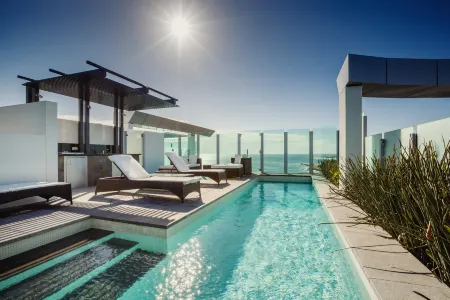 Nirvana by the Sea Отели рядом с достопримечательностью «Пойнт Дангер»