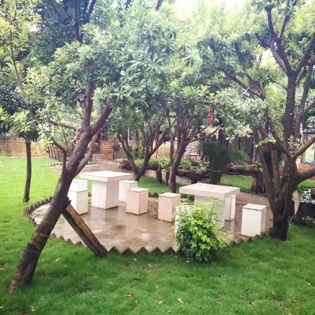 Qiubei Linhu Hotel