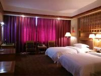 桂平西山假日大酒店 - 高级景观双床房