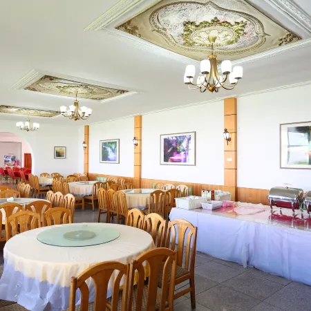 Nice Fashion Inn