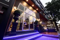 48 Metro Hotel