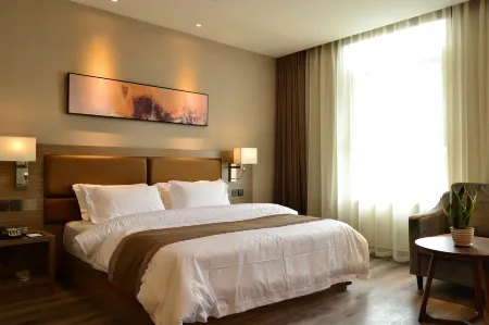 Jinjiang Metropolo Hotel (Qingdao Xinduxin Shuangshan Metro Station)