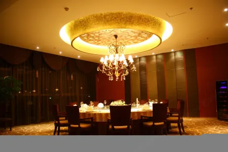 Blossom Seasons Club Отели рядом с достопримечательностью «Beijing Xueqin Cao Memorial»