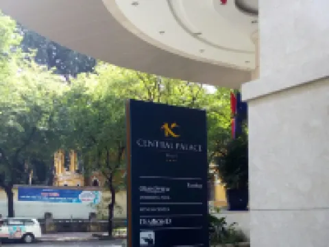 Central Palace Hotel