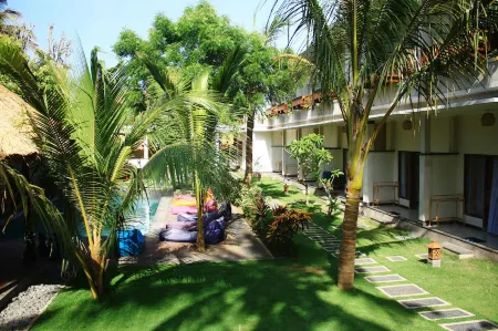 Arjuna Homestay Отели рядом с достопримечательностью «Biorock Pemuteran bali»