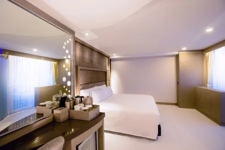 Azure Hotel Pattaya