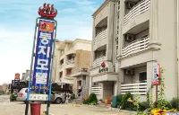 Yangyang Naksan Doongji Motel - Moteles