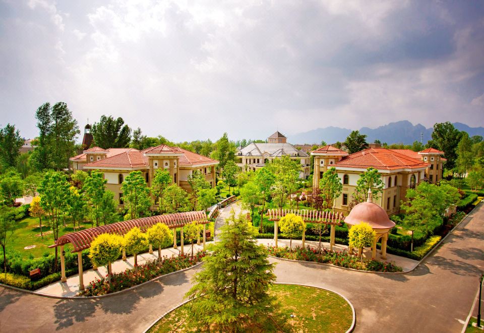 hotel overview picture