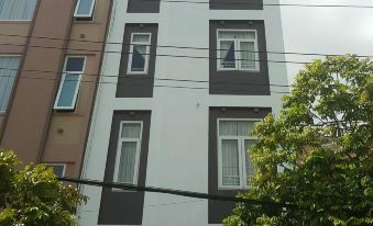 Cong Thuong Hotel