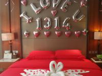 珠海棕泉水疗酒店 - 浪漫布置套房