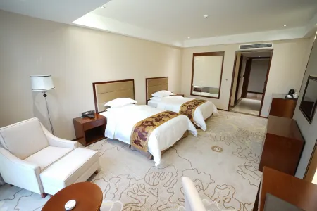 Evergreen Tongjiang Hotel