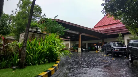 Lorin Solo Hotel