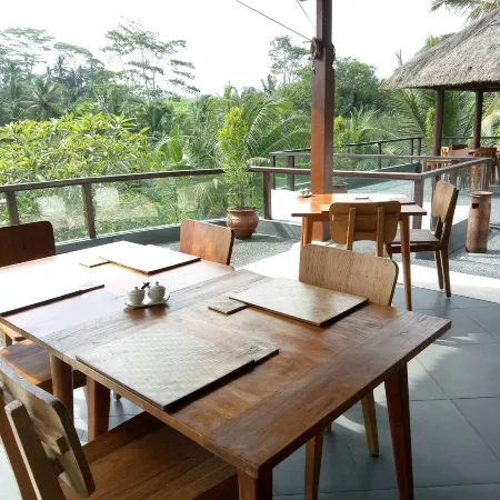 Puri Sebali Resort
