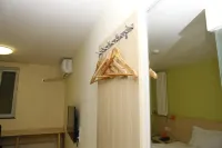 Qiyuan Yueding Business Hotel (Beijing Huilongguan East Street Subway Station)