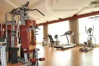 Howard Johnson Plaza Jindi - Gym