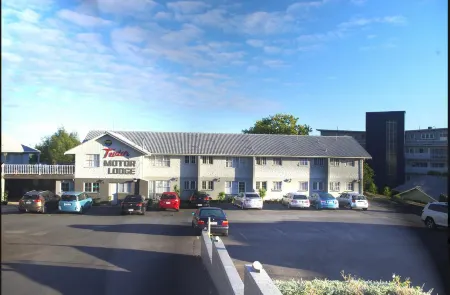 Tudor Motor Lodge Отели рядом с достопримечательностью «Университет Уэйкато»