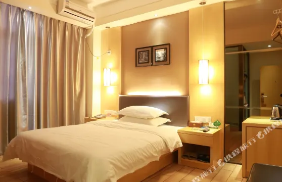 崇左錦佳商務酒店