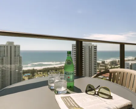 アバニ ブロードビーチ レジデンシーズ ブロードビーチのホテル